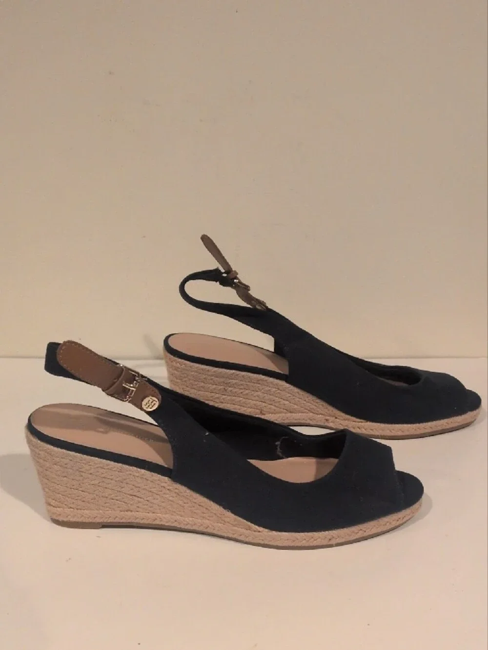NWOT Tommy Hilfiger Navy Espadrille Wedge Peep Toe Slingback Sandal Size 9.5